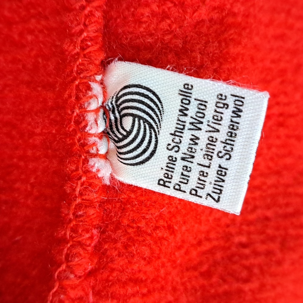 Vintage Red Pure Wool Cropped Jacket Coat Silver Crest Buttons Pockets Timeless - Picture 10 of 13